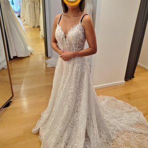 New Madi Lane Azaria Wedding Dress